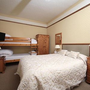 Classic Quadruple Room